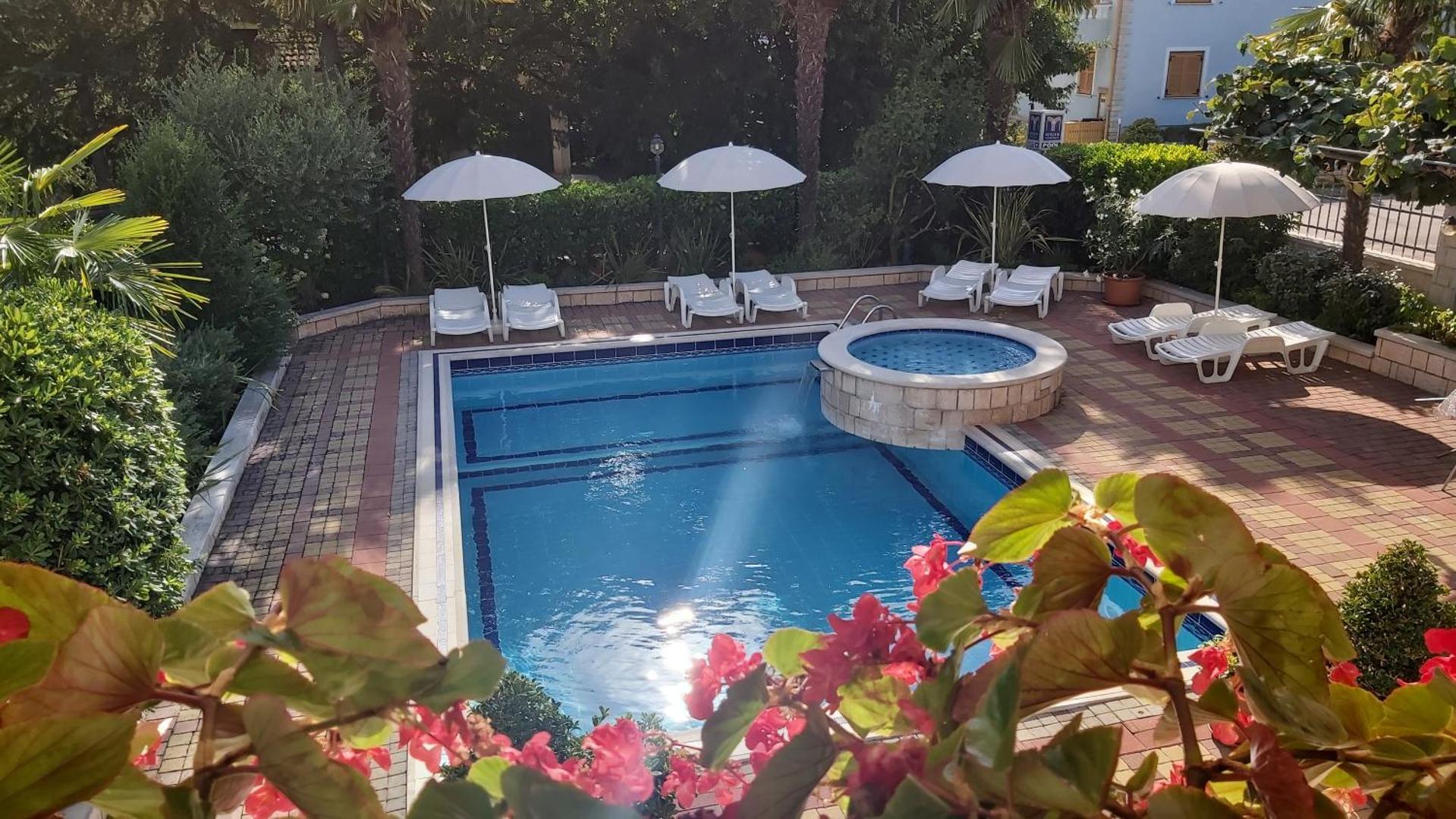 Apartments Villa Mirjam — Außenbereich